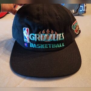 Vancouver Grizzlies NBA Basketball Black Hat Cap VINTAGE 90's Logo NWT